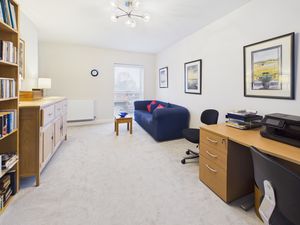 Bedroom- click for photo gallery